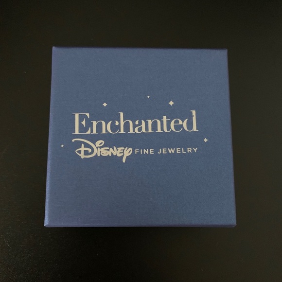 Enchanted Disney Jewelry Sterling Silver 1/10CTTW Diamond & Pearl Ariel necklace - Picture 5 of 9